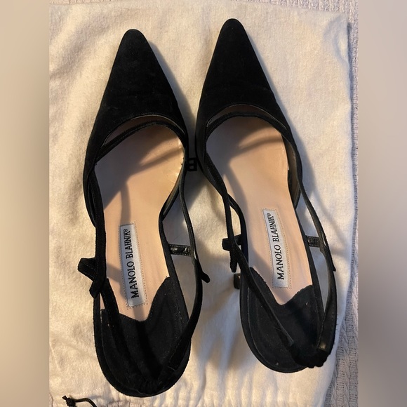 Manolo Blahnik Shoes - MANOLO BLAHNIK classic sling back pump